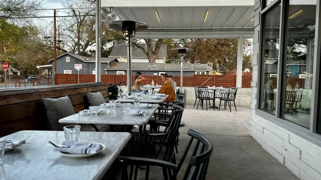 Launderette in Austin, from its Google Maps photo gallery