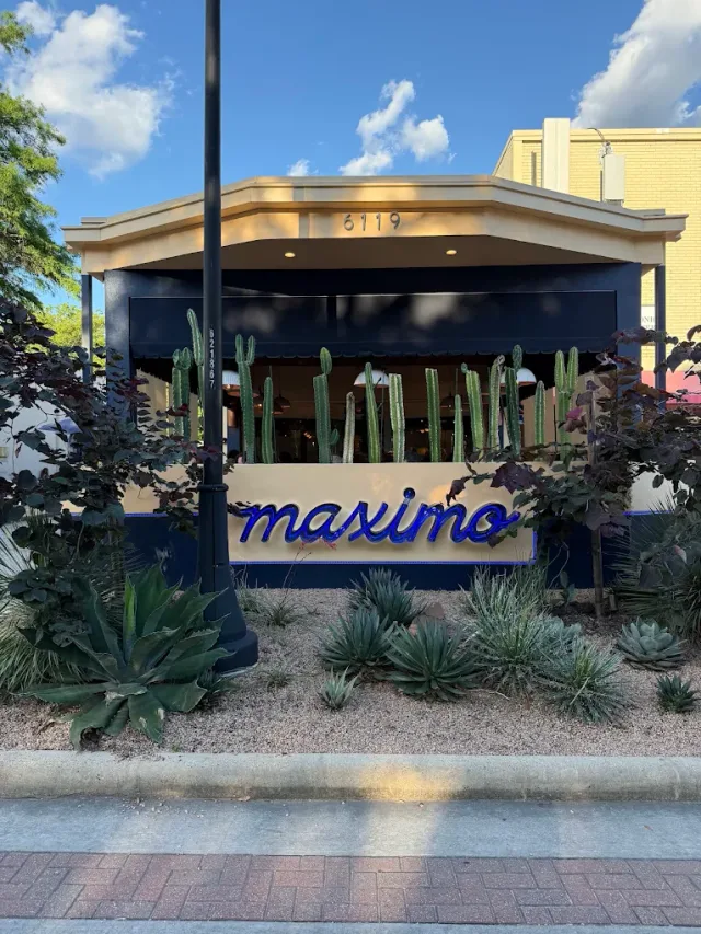 Maximo in Houston, from its Google Maps photo gallery