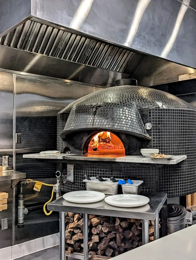 Pizzeria Sei in Los Angeles, from its Google Maps photo gallery