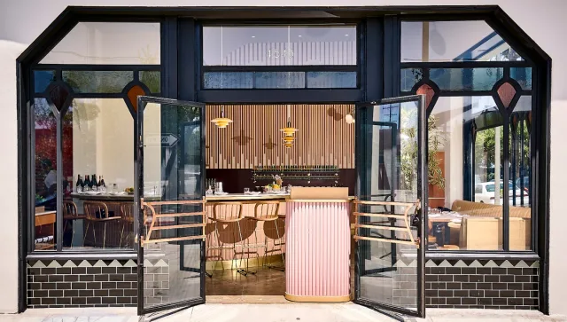 Saffy's in Los Angeles, from its Google Maps photo gallery